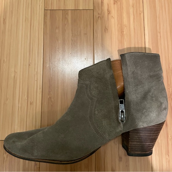 Isabel Marant The Dicker suede bootie - Picture 4 of 8